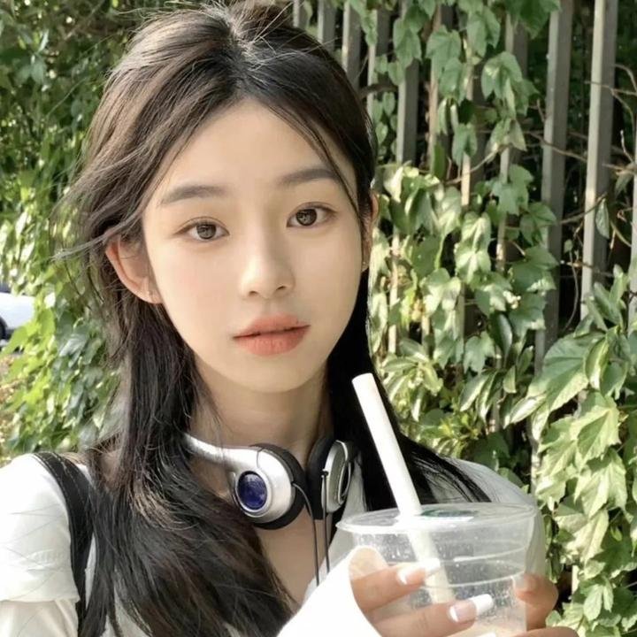 轻井泽夫人封面